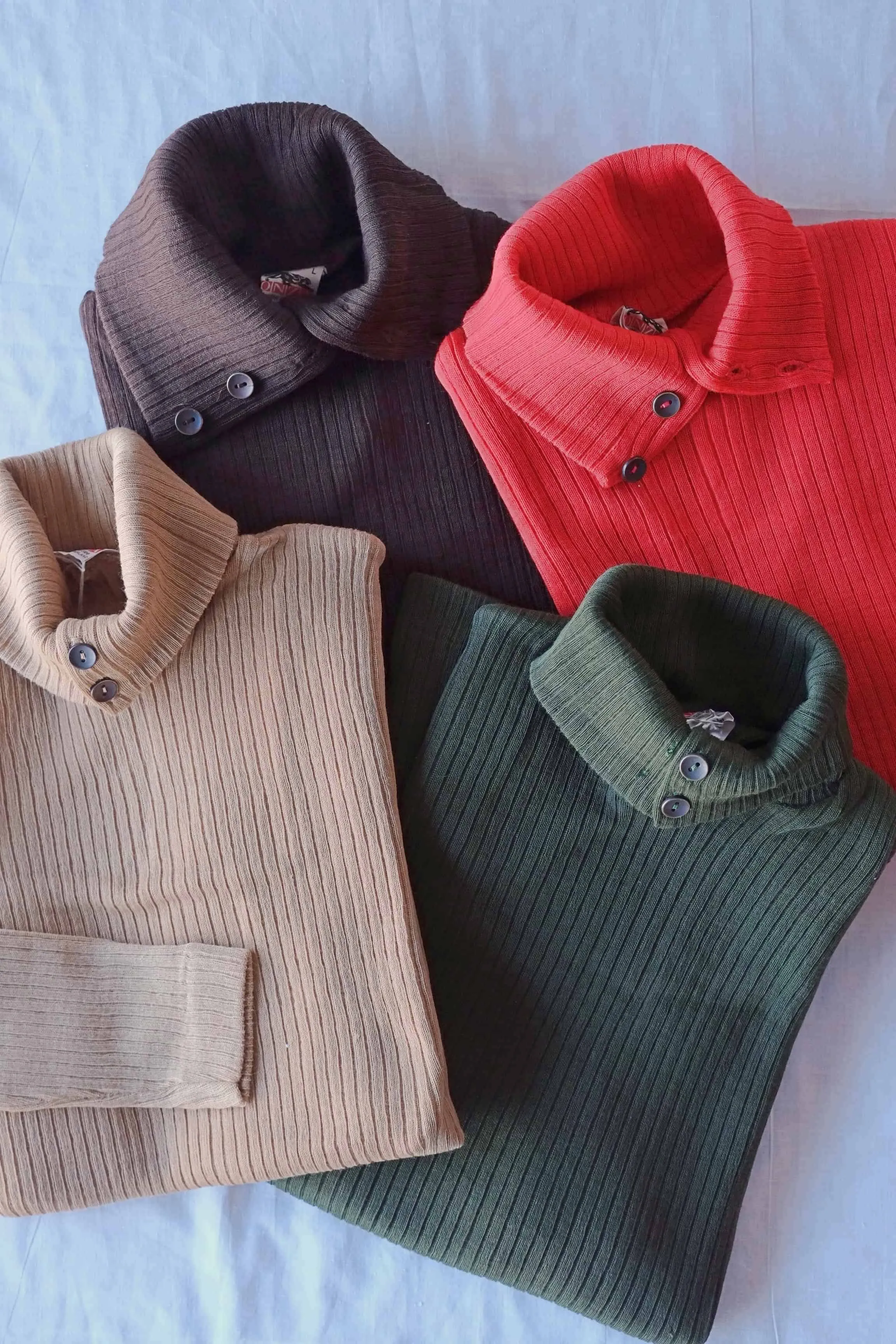 ONZA 70's Rollneck Button Sweater